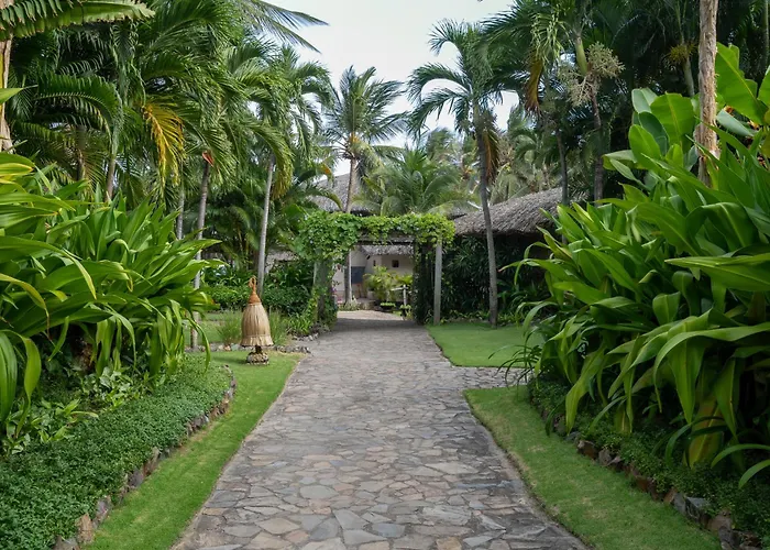 Sailing Club Mui Ne Resort 4*