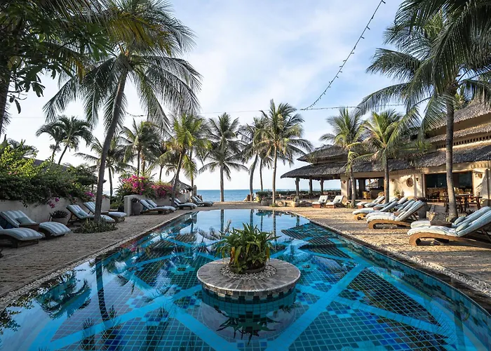 Sailing Club Mui Ne Resort 4*